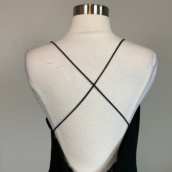 Jarlo Backless Lace and Crepe Long A-Line Evening Gown Size 8 Formal Dress - Picture 6 of 10